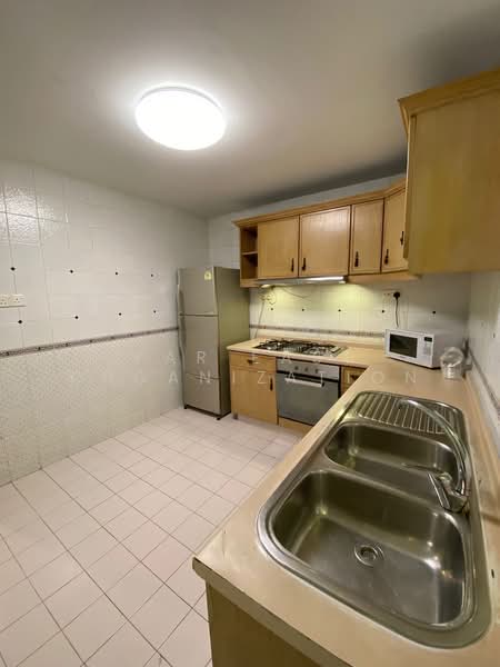Royal Palm Mansions, 330 Pasir Panjang Road, 3 Bedrooms, 1,238 sqft, Condominium For Rent, by Far East Organization, 500231223 - Kitchen - PropertyGuru.com.sg