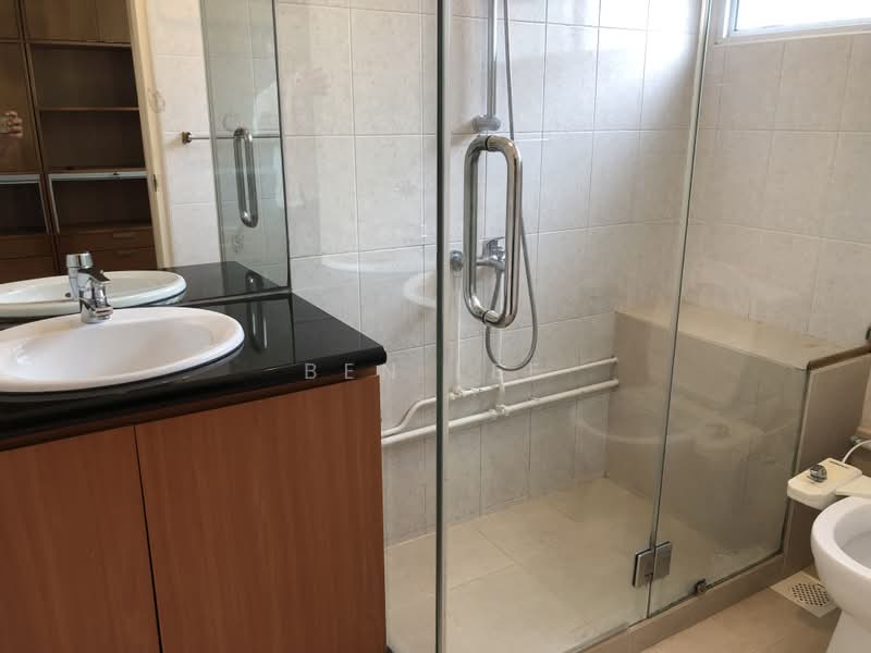 Shamrock Park, Namly Drive, 4 Bedrooms, 3,500 sqft, Semi-Detached House For Rent, by Ben Lee, 500231225 - Bathroom - PropertyGuru.com.sg