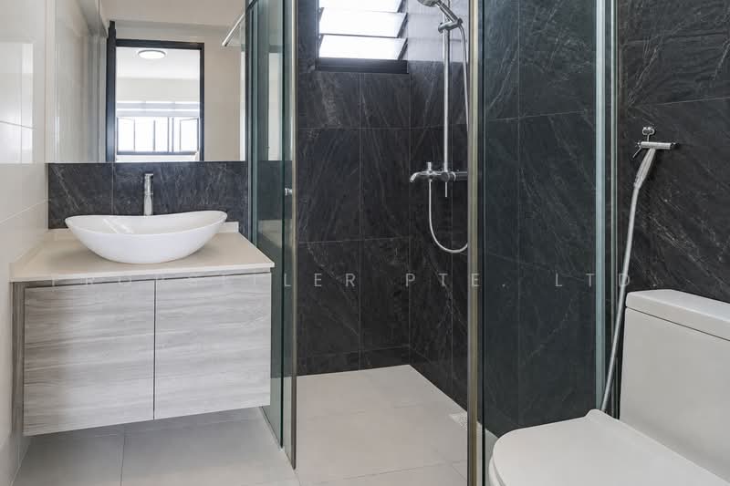 471C Fernvale Street, 471C Fernvale Street, 2 Bedrooms, 732 sqft, HDB Flat For Sale, by Aileen Chew, 500231228 - Bathroom - PropertyGuru.com.sg