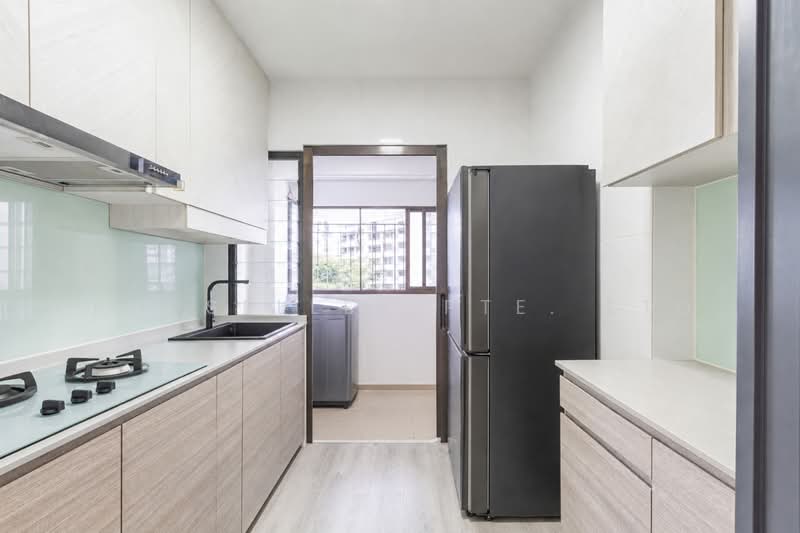 471C Fernvale Street, 471C Fernvale Street, 2 Bedrooms, 732 sqft, HDB Flat For Sale, by Aileen Chew, 500231228 - Kitchen - PropertyGuru.com.sg