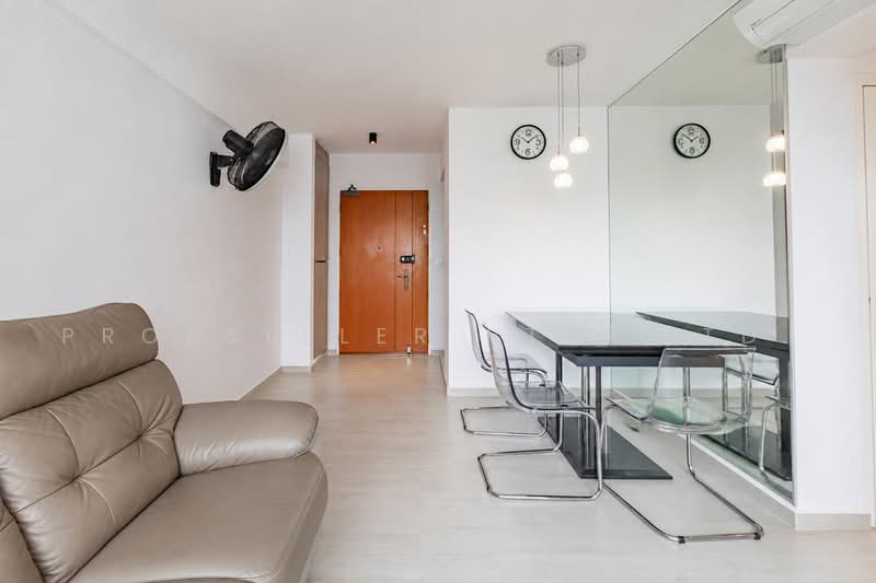 471C Fernvale Street, 471C Fernvale Street, 2 Bedrooms, 732 sqft, HDB Flat For Sale, by Aileen Chew, 500231228 - Living Room - PropertyGuru.com.sg