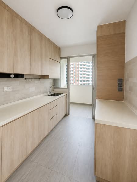 353A Anchorvale Lane, 353A Anchorvale Lane, 3 Bedrooms, 1,001 sqft, HDB Flat For Rent, by Alvin Lee, 500231230 - Kitchen - PropertyGuru.com.sg