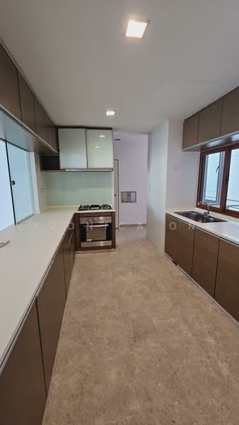 Park Natura, 35 Bukit Batok East Avenue 6, 4 Bedrooms, 1,744 sqft, Condominium For Sale, by Veronica Ong, 500231242 - Kitchen - PropertyGuru.com.sg
