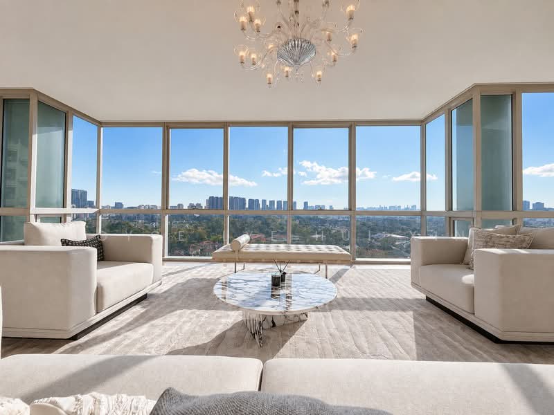 SUPER CHEAP FREEHOLD 4 BEDROOMS UNBLOCKED GCB VIEW D10 FOR SALE!, GRANGE GARDEN, 4 Bedrooms, 2,282 sqft, Condominium For Sale, by Joyce Lye Hui Xin, 500231246 - Living Room - PropertyGuru.com.sg