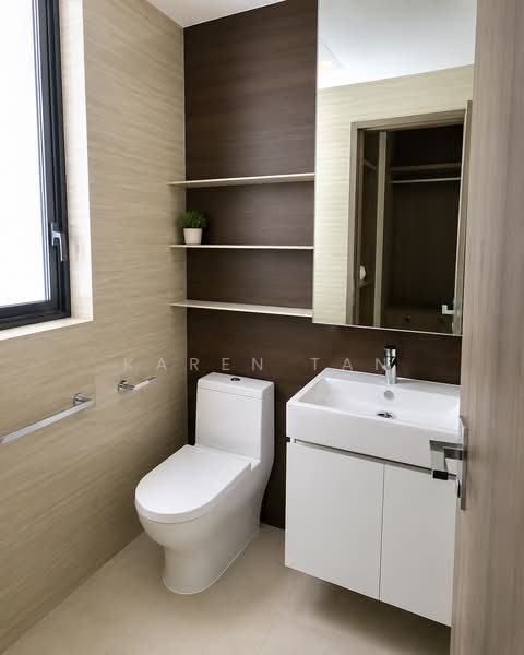 Sky Vue, Bishan Street 14, 2 Bedrooms, 807 sqft, Condominium For Sale, by Karen Tan, 500231254 - Bathroom - PropertyGuru.com.sg