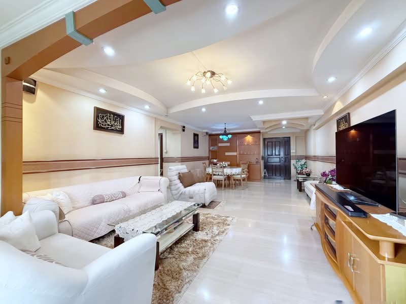 300 Canberra Road, 300 Canberra Road, 3 Bedrooms, 1,292 sqft, HDB Flat For Sale, by Izzat Isa, 500231257 - Living Room - PropertyGuru.com.sg