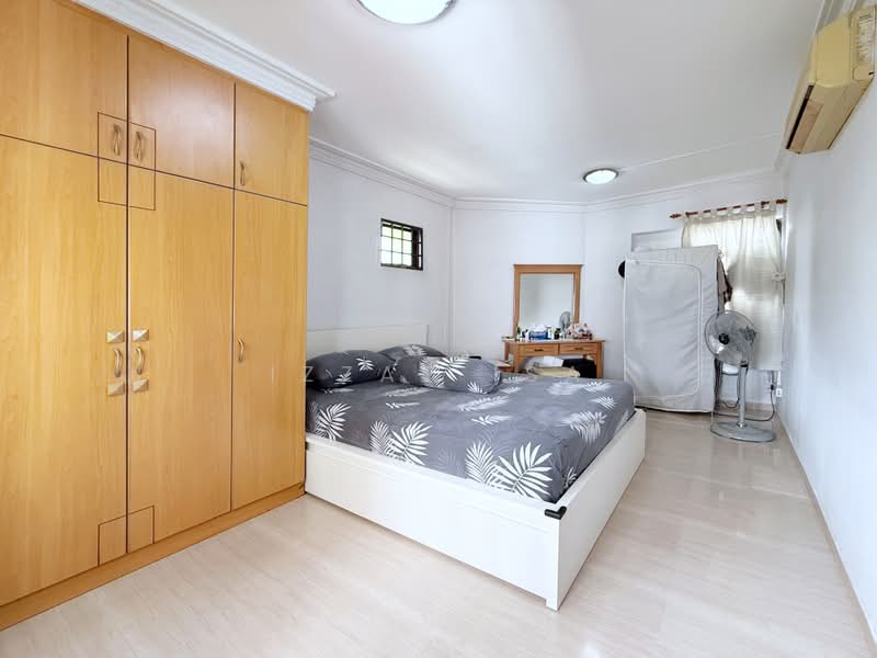300 Canberra Road, 300 Canberra Road, 3 Bedrooms, 1,292 sqft, HDB Flat For Sale, by Izzat Isa, 500231257 - Bedroom - PropertyGuru.com.sg