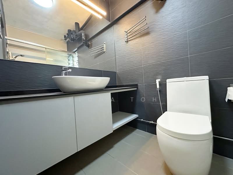 524 Woodlands Drive 14, 524 Woodlands Drive 14, Admiralty / Woodlands, 4 Bedrooms, 1,356 sqft, HDB Flat For Sale, by Fiona Toh, 500231264 - Bathroom - PropertyGuru.com.sg