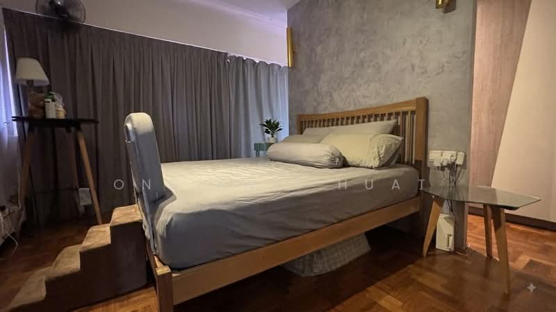 130 Bedok Reservoir Road, 130 Bedok Reservoir Road, 3 Bedrooms, 1,539 sqft, HDB Flat For Sale, by Ong Kwei Huat, 500231288 - MASTER BEDROOM - PropertyGuru.com.sg