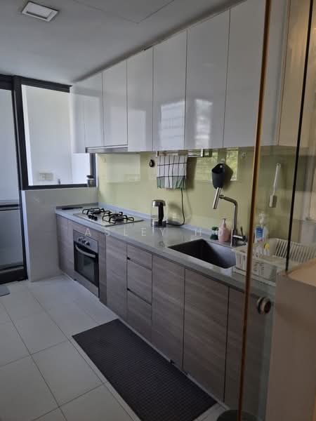 My Manhattan, 35 Simei Street 3, 2 Bedrooms, 880 sqft, Condominium For Rent, by Asley Ho, 500231289 - Kitchen - PropertyGuru.com.sg