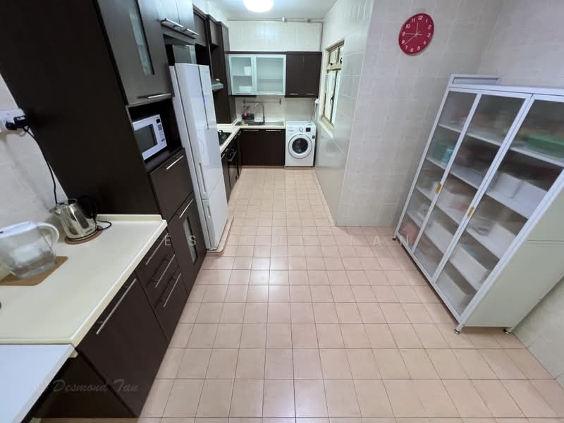 116 Edgefield Plains, 116 Edgefield Plains, 4 Bedrooms, 1,399 sqft, HDB Flat For Rent, by Desmond Tan, 500231291 - Kitchen - PropertyGuru.com.sg