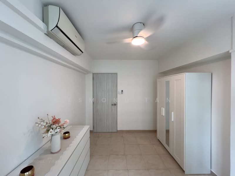 116 Edgefield Plains, 116 Edgefield Plains, 4 Bedrooms, 1,399 sqft, HDB Flat For Rent, by Desmond Tan, 500231291 - Bedroom - PropertyGuru.com.sg