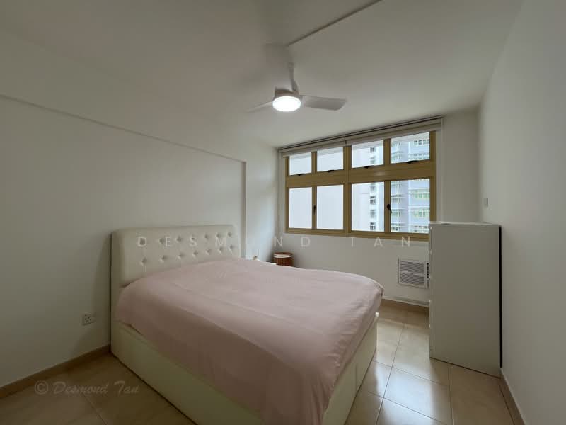 116 Edgefield Plains, 116 Edgefield Plains, 4 Bedrooms, 1,399 sqft, HDB Flat For Rent, by Desmond Tan, 500231291 - Master Bedroom - PropertyGuru.com.sg