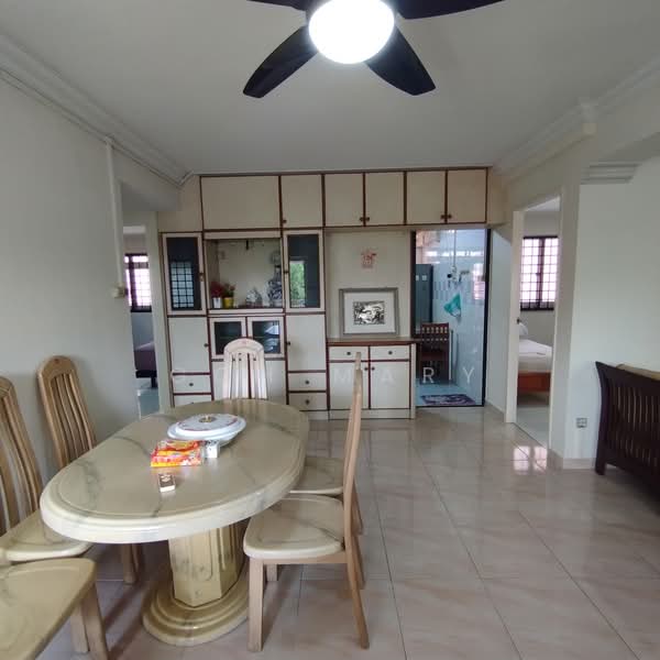 435 Choa Chu Kang Avenue 4, 435 Choa Chu Kang Avenue 4, 4 Bedrooms, 1,119 sqft, HDB Flat For Sale, by Goh Mary, 500231310 - Dining Room - PropertyGuru.com.sg