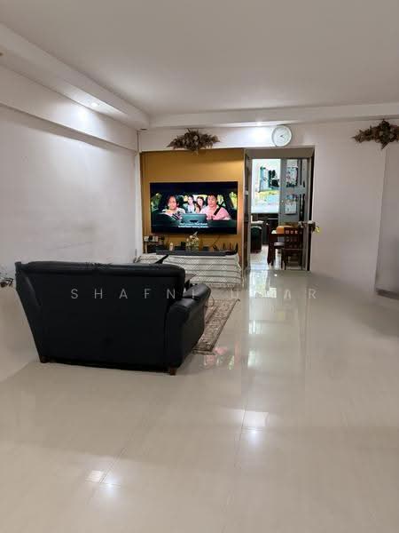 115 Yishun Ring Road, 115 Yishun Ring Road, Sembawang / Yishun, 3 Bedrooms, 1,119 sqft, HDB Flat For Sale, by SHAFNI UMAR, 500231311 - Living Room - PropertyGuru.com.sg