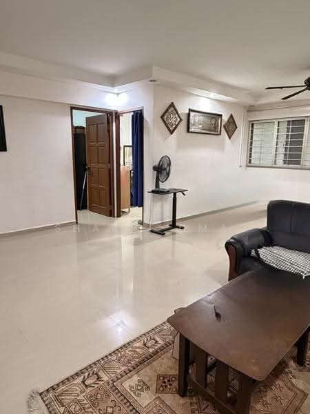 115 Yishun Ring Road, 115 Yishun Ring Road, Sembawang / Yishun, 3 Bedrooms, 1,119 sqft, HDB Flat For Sale, by SHAFNI UMAR, 500231311 - Living Room - PropertyGuru.com.sg