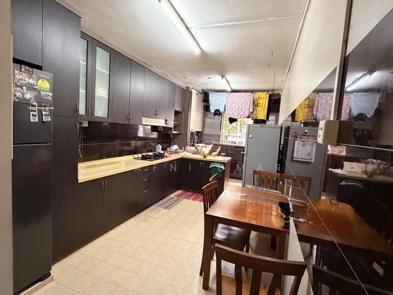 115 Yishun Ring Road, 115 Yishun Ring Road, Sembawang / Yishun, 3 Bedrooms, 1,119 sqft, HDB Flat For Sale, by SHAFNI UMAR, 500231311 - Kitchen - PropertyGuru.com.sg