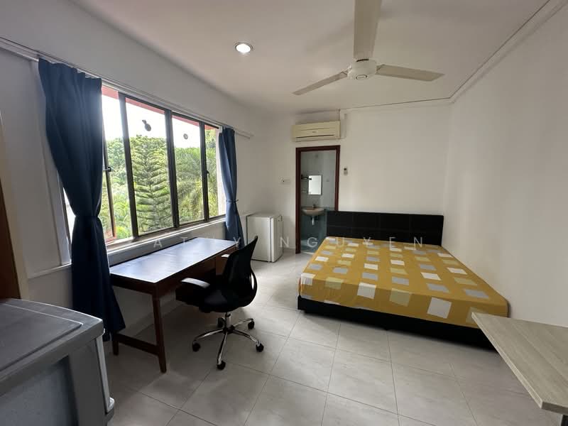 Balmoral Luck, 6 Balmoral Road, Room Rental, 220 sqft, Apartment For Rent, by Kathy Nguyen, 500231316 - Bedroom - PropertyGuru.com.sg
