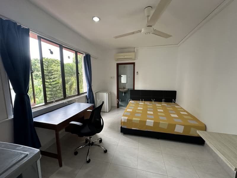 Balmoral Luck, 6 Balmoral Road, Room Rental, 220 sqft, Apartment For Rent, by Kathy Nguyen, 500231316 - Bedroom - PropertyGuru.com.sg