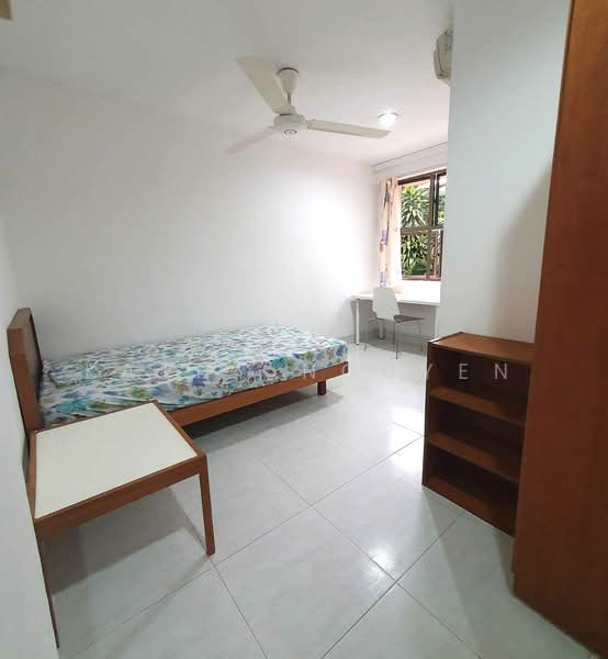 Balmoral Luck, 6 Balmoral Road, Tanglin / Holland / Bukit Timah, Room Rental, 190 sqft, Apartment For Rent, by Kathy Nguyen, 500231316 - Bedroom - PropertyGuru.com.sg