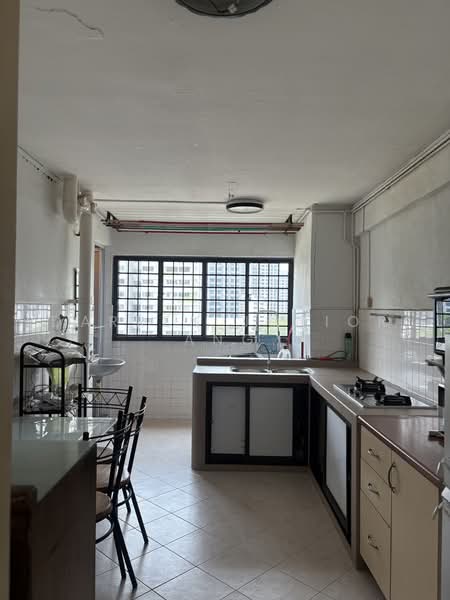 69 Bedok South Avenue 3, 69 Bedok South Avenue 3, 2 Bedrooms, 67 sqft, HDB Flat For Rent, by Darren Junior Ang, 500231318 - Kitchen - PropertyGuru.com.sg