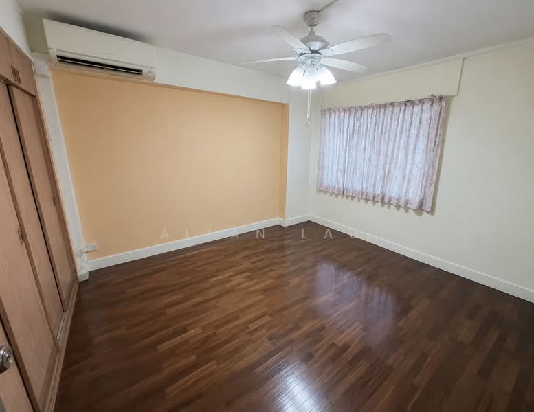 12 Holland Avenue, 12 Holland Avenue, 2 Bedrooms, 700 sqft, HDB Flat For Sale, by Allan Lau, 500231325 - Bedroom - PropertyGuru.com.sg