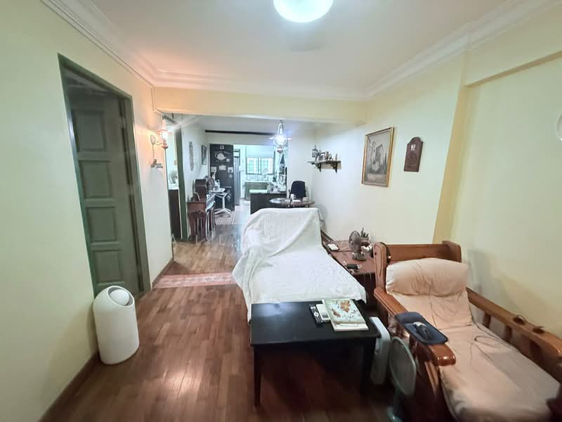 12 Holland Avenue, 12 Holland Avenue, 2 Bedrooms, 700 sqft, HDB Flat For Sale, by Allan Lau, 500231325 - Living Room - PropertyGuru.com.sg