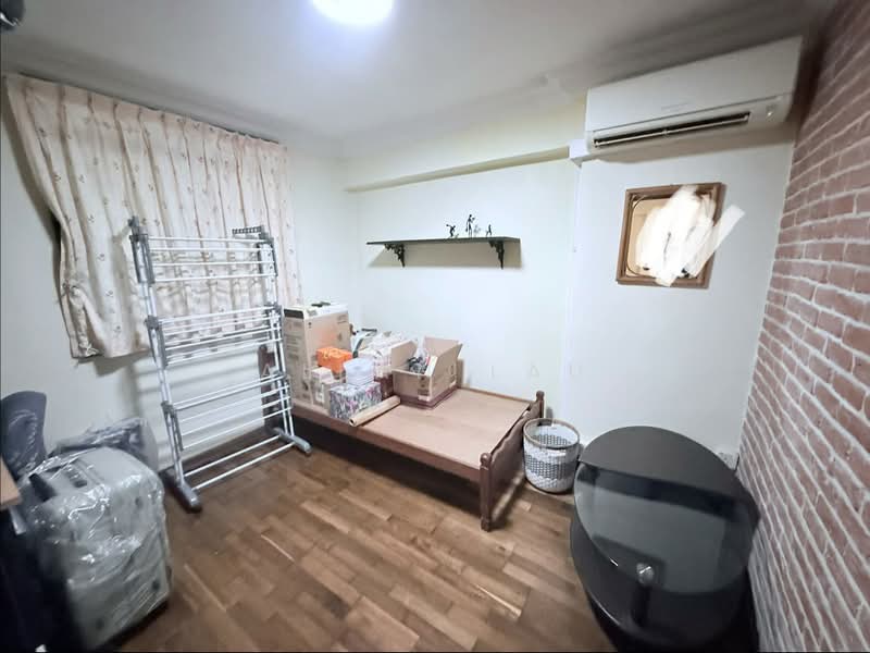 12 Holland Avenue, 12 Holland Avenue, 2 Bedrooms, 700 sqft, HDB Flat For Sale, by Allan Lau, 500231325 - Bedroom - PropertyGuru.com.sg