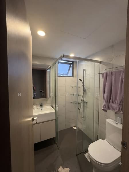 Treasure Crest, 60 Anchorvale Crescent, 4 Bedrooms, 1,345 sqft, Executive Condominium For Sale, by Nicholas Toh, 500231326 - Bathroom - PropertyGuru.com.sg