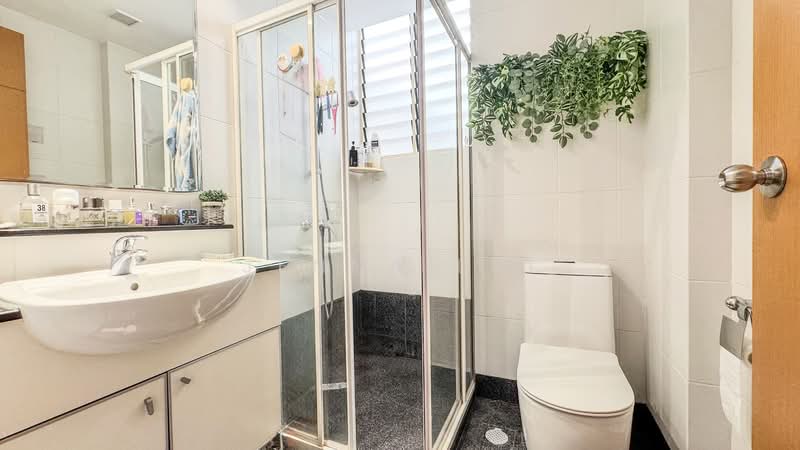 Sims Green, 7 Lorong 27A Geylang, 3 Bedrooms, 2,153 sqft, Apartment For Sale, by Jenna Lui, 500231327 - Bathroom - PropertyGuru.com.sg