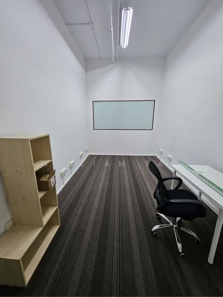 Midview City, 40 Sin Ming Lane, 1,496 sqft, Light Industrial (B1) For Sale, by William Tay, 500231331 - CommercialGuru.com.sg