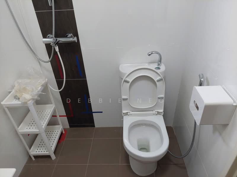 41A Margaret Drive, 41A Margaret Drive, Room Rental, 150 sqft, HDB Flat For Rent, by Debbie Neo, 500231333 - Bathroom - PropertyGuru.com.sg