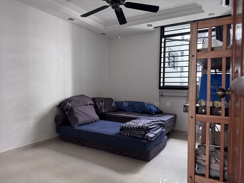130 Bishan Street 12, 130 Bishan Street 12, 3 Bedrooms, 904 sqft, HDB Flat For Sale, by Evelyn Chan Yuk Ying, 500231341 - Bedroom - PropertyGuru.com.sg