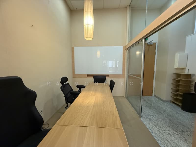 The Central, 8 Eu Tong Sen Street, 816 sqft, Office For Rent, by Raymond Koh, 500231343 - Interior - CommercialGuru.com.sg