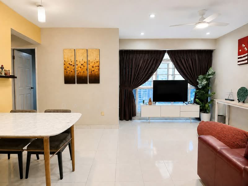 184 Jelebu Road, 184 Jelebu Road, 3 Bedrooms, 1,205 sqft, HDB Flat For Sale, by Daniel Wang, 500231357 - Living Room - PropertyGuru.com.sg