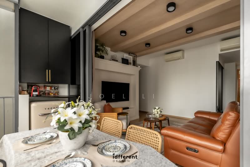 La Fiesta, 52 Sengkang Square, 4 Bedrooms, 1,098 sqft, Condominium For Sale, by Joel Li, 500231366 - Living Room - PropertyGuru.com.sg