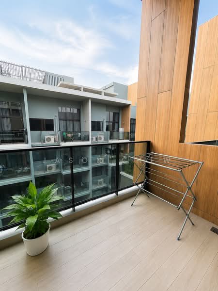 Kent Ridge Hill Residences, 66A South Buona Vista Road, 1 Bedroom, 603 sqft, Condominium For Sale, by Jason Chew, 500231372 - Balcony - PropertyGuru.com.sg