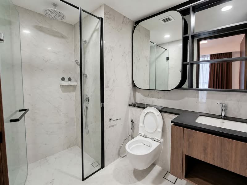 Sceneca Residence, 26 Tanah Merah Kechil Link, Bedok / Upper East Coast, 2 Bedrooms, 764 sqft, Condominium For Rent, by LB Toh, 500231375 - Bathroom - PropertyGuru.com.sg