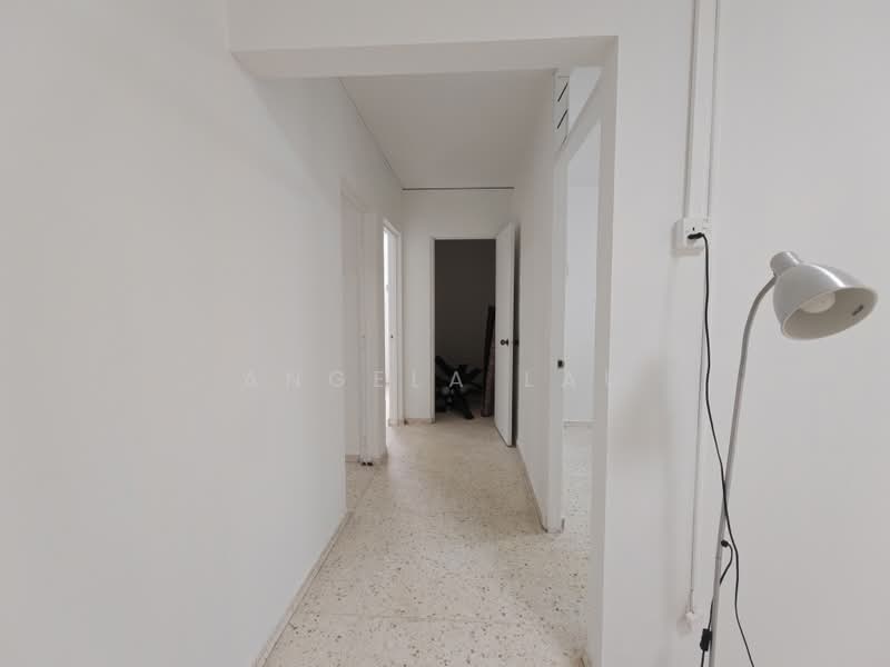 457 Jurong West Street 41, 457 Jurong West Street 41, 3 Bedrooms, 1,141 sqft, HDB Flat For Rent, by Angela Lau, 500231377 - Corridor - PropertyGuru.com.sg