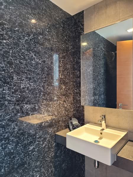 Altez, 16 Enggor Street, 3 Bedrooms, 1,561 sqft, Condominium For Sale, by Sally Ong, 500231384 - Bathroom - PropertyGuru.com.sg