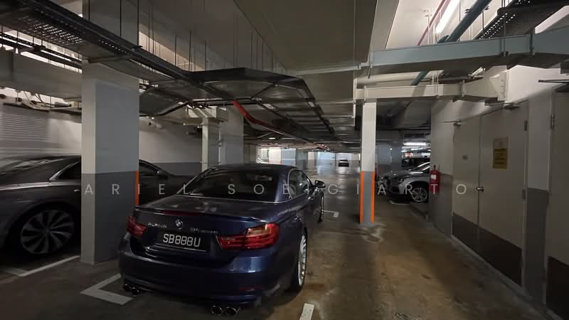 The Park Vale, 2 Park Vale, 3 Bedrooms, 1,410 sqft, Condominium For Rent, by Ariel Soeigiarto, 500231395 - Car Park - PropertyGuru.com.sg