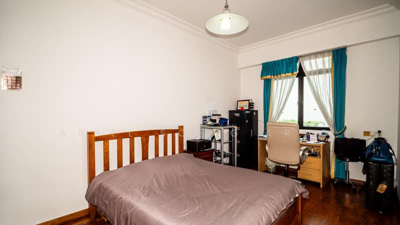The Park Vale, 2 Park Vale, 3 Bedrooms, 1,410 sqft, Condominium For Rent, by Ariel Soeigiarto, 500231395 - Bedroom - PropertyGuru.com.sg