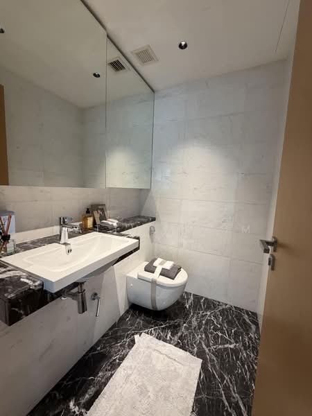 One Shenton, 1 Shenton Way, 4 Bedrooms, 5,350 sqft, Condominium For Sale, by Matthew Lim, 500231402 - Bathroom - PropertyGuru.com.sg