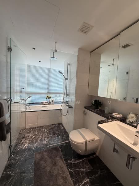 One Shenton, 1 Shenton Way, 4 Bedrooms, 5,350 sqft, Condominium For Sale, by Matthew Lim, 500231402 - Bathroom - PropertyGuru.com.sg