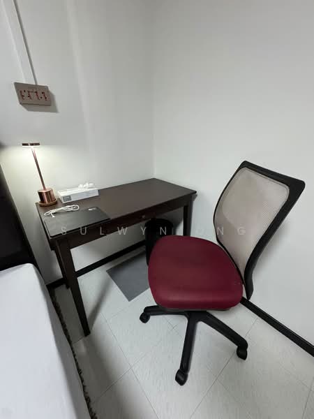 1 Bedok South Avenue 1, 1 Bedok South Avenue 1, Room Rental, 150 sqft, HDB Flat For Rent, by Sulwyn Ong, 500231407 - Study - PropertyGuru.com.sg
