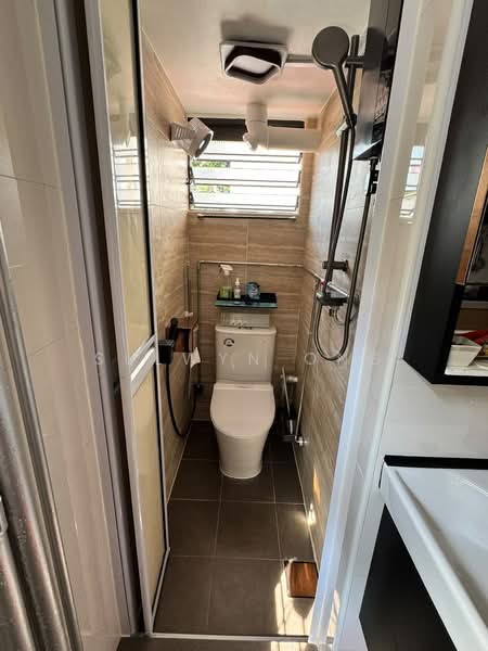 1 Bedok South Avenue 1, 1 Bedok South Avenue 1, Room Rental, 150 sqft, HDB Flat For Rent, by Sulwyn Ong, 500231407 - Bathroom - PropertyGuru.com.sg