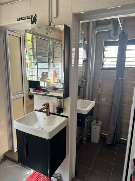 1 Bedok South Avenue 1, 1 Bedok South Avenue 1, Room Rental, 150 sqft, HDB Flat For Rent, by Sulwyn Ong, 500231407 - Bathroom - PropertyGuru.com.sg