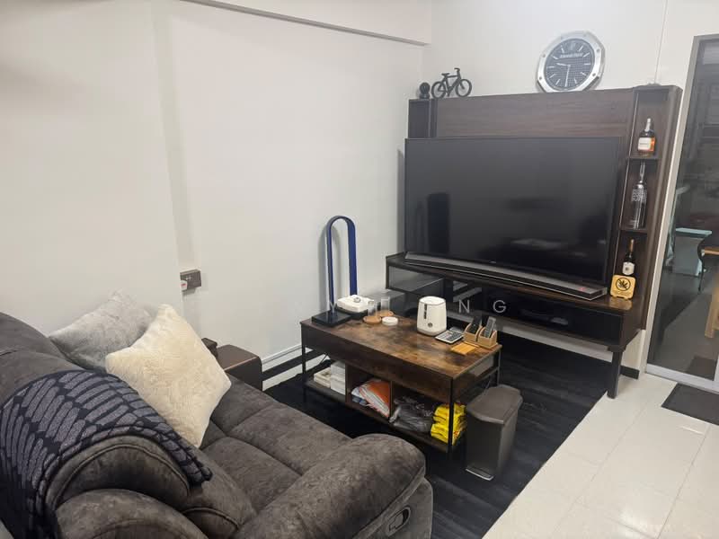 1 Bedok South Avenue 1, 1 Bedok South Avenue 1, Room Rental, 150 sqft, HDB Flat For Rent, by Sulwyn Ong, 500231407 - Living Room - PropertyGuru.com.sg