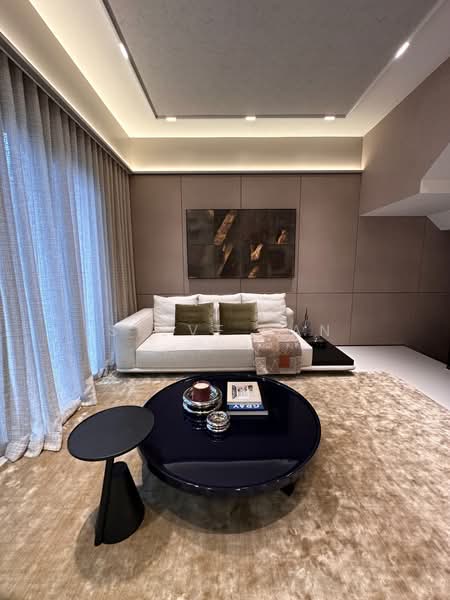 Super Cheap Rare 4 Bedrooms District 10, Tanglin / Holland / Bukit Timah, 4 Bedrooms, 3,068 sqft, Condominium For Sale, by Steve Tan, 500231411 - Living Room - PropertyGuru.com.sg