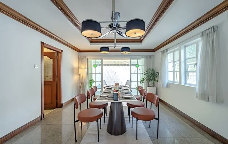 Gentle Villas, Gentle Drive, 5 Bedrooms, 2,900 sqft, Semi-Detached House For Sale, by Sally Ong, 500231416 - Dining Room - PropertyGuru.com.sg